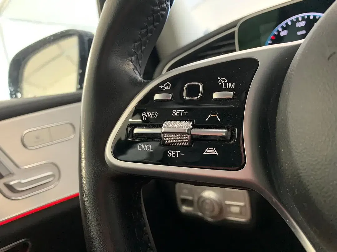 Mercedes-Benz GLE 350 - Thumbnail 14