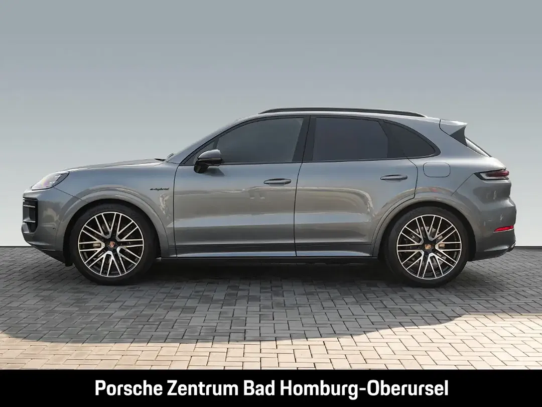 Porsche Cayenne - Thumbnail 2