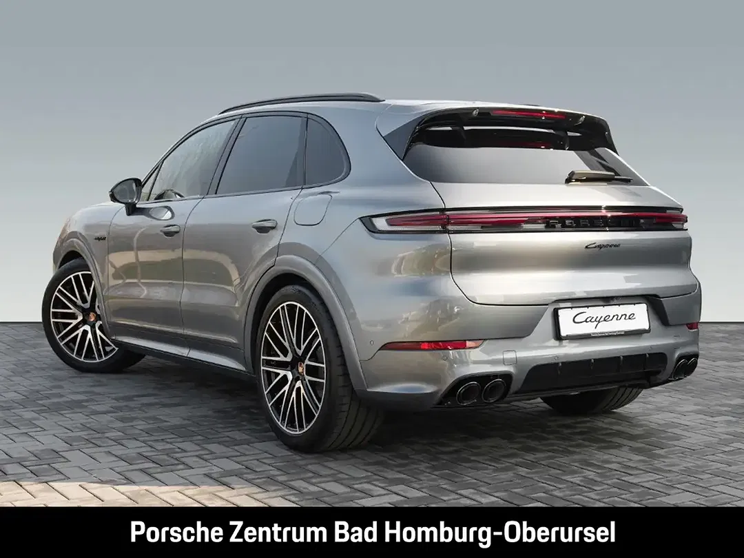 Porsche Cayenne - Thumbnail 3