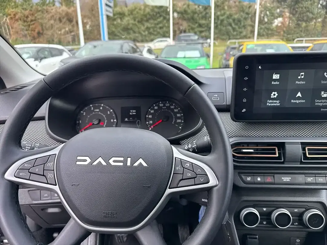 Dacia Sandero - Thumbnail 13