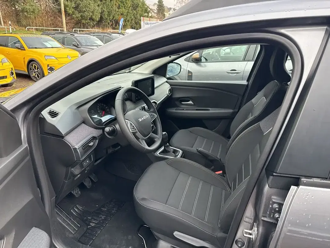Dacia Sandero - Thumbnail 9