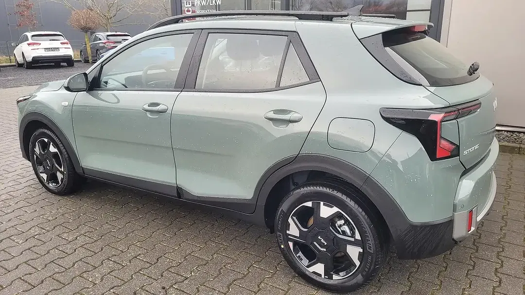 Kia Stonic - Thumbnail 6