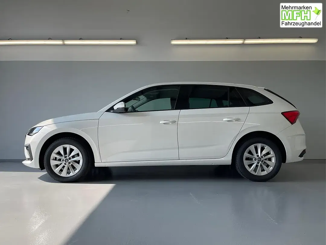 Skoda Scala - Thumbnail 3