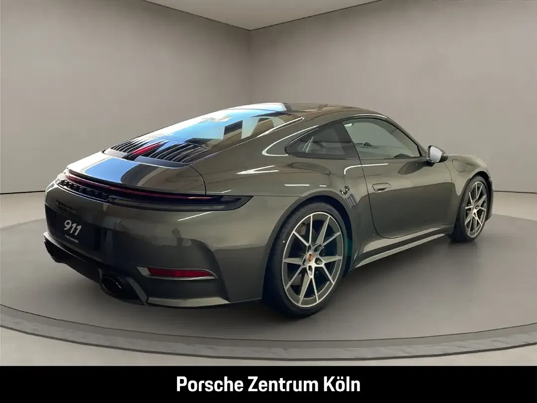 Porsche 992 - Thumbnail 5