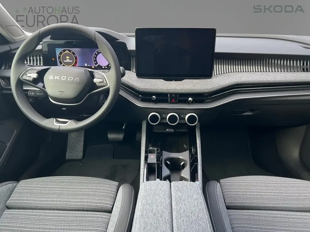 Skoda Superb - Thumbnail 12