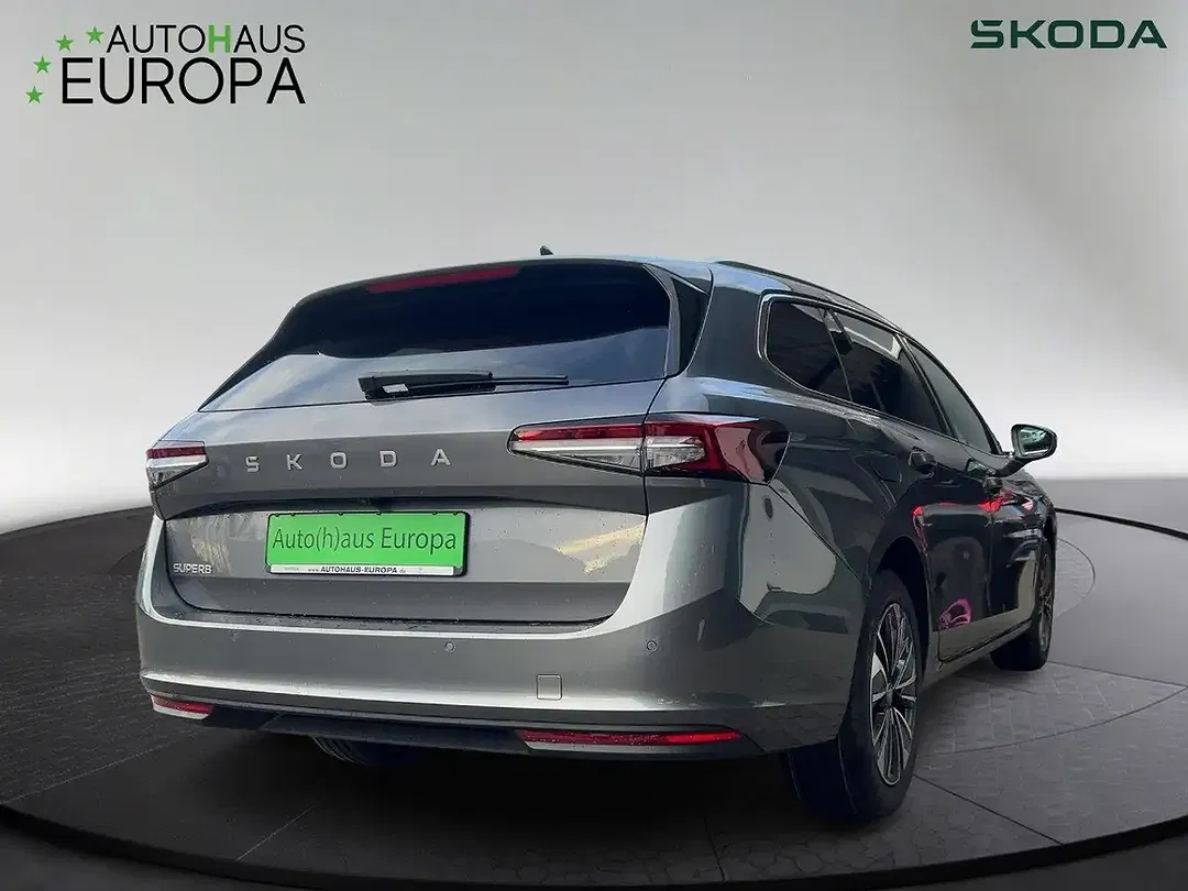 Skoda Superb - Thumbnail 4