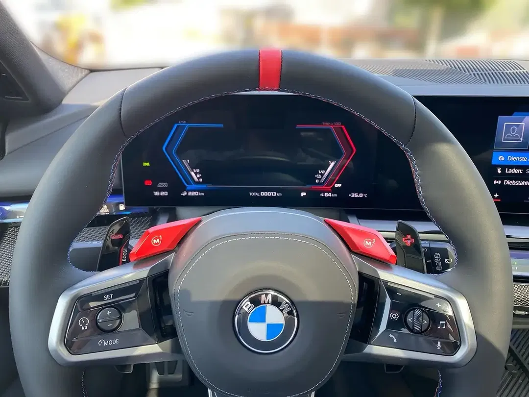 BMW M5 - Thumbnail 8