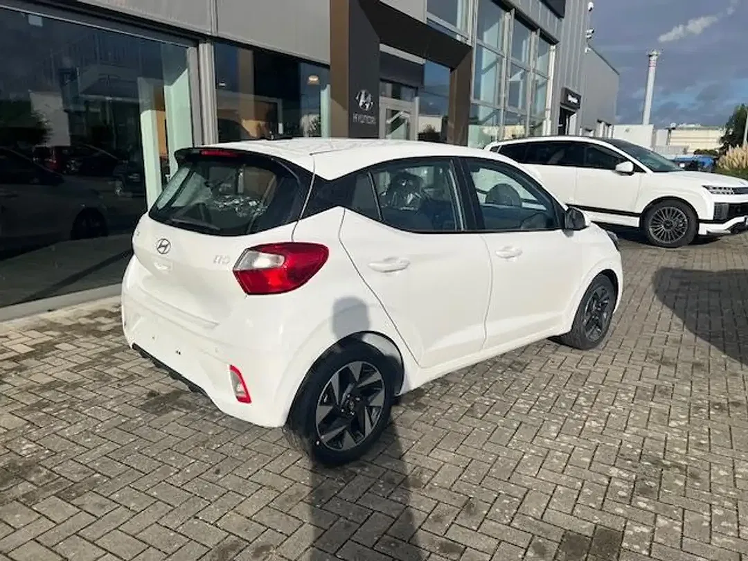 Hyundai i10 - Thumbnail 7