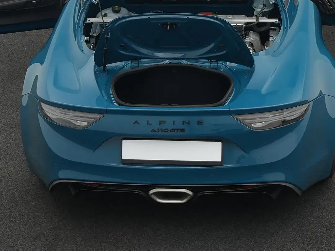 Alpine A110 - Thumbnail 5