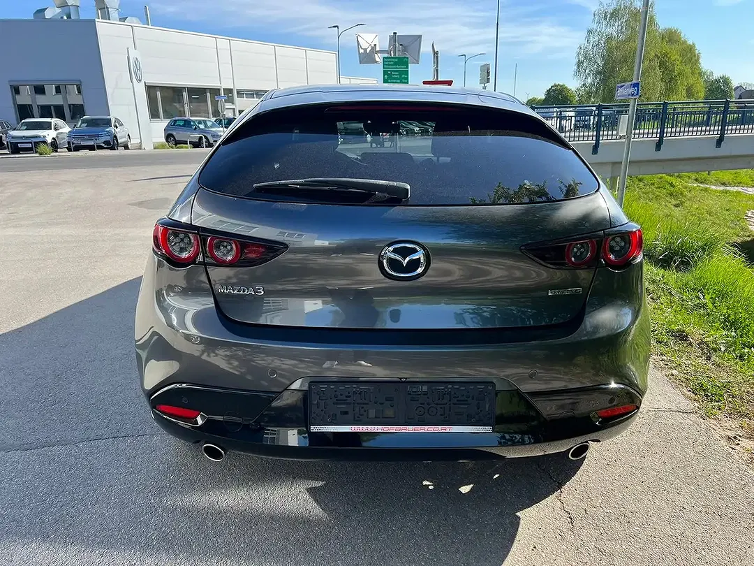 Mazda 3 - Thumbnail 6