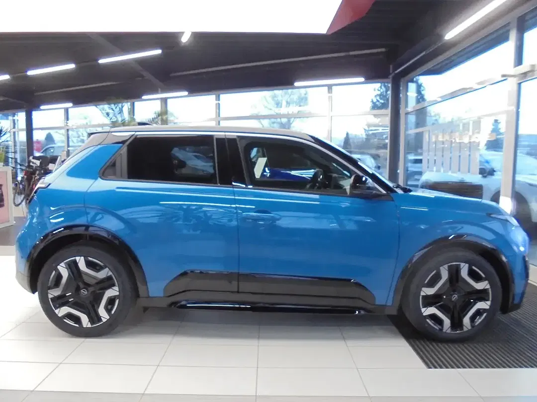 Nissan Micra - Thumbnail 4
