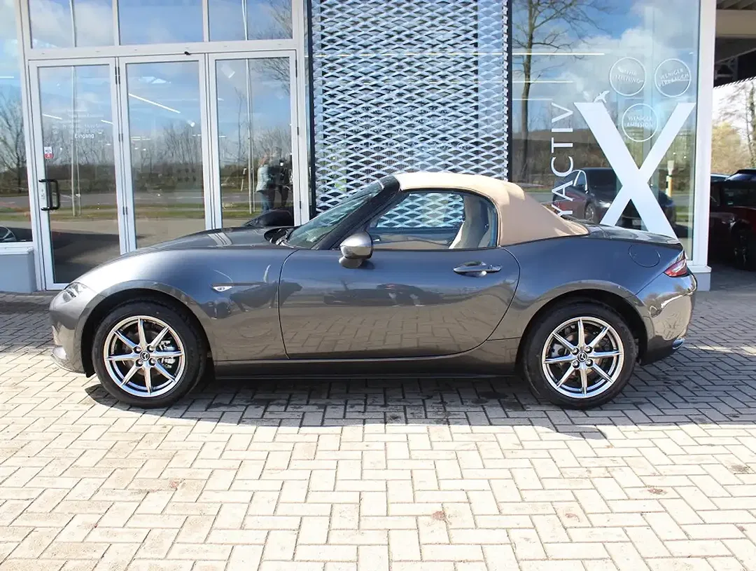 Mazda MX-5 - Thumbnail 2