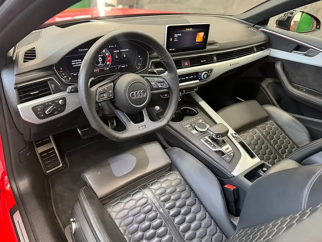 Audi RS5 - Thumbnail 4