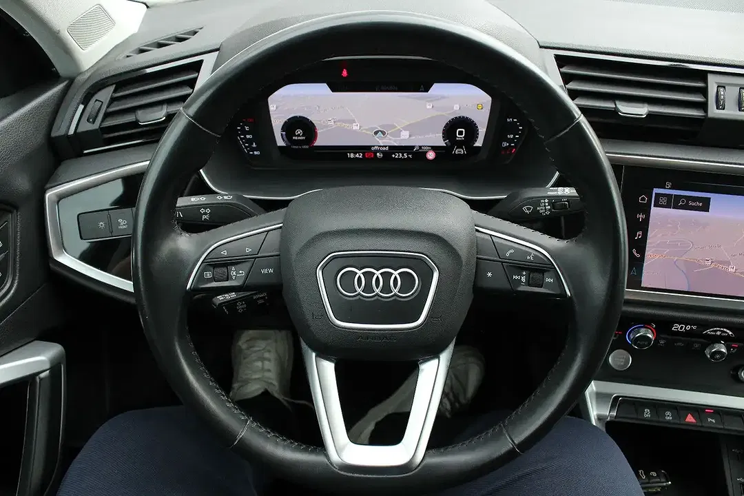 Audi Q3 - Thumbnail 12