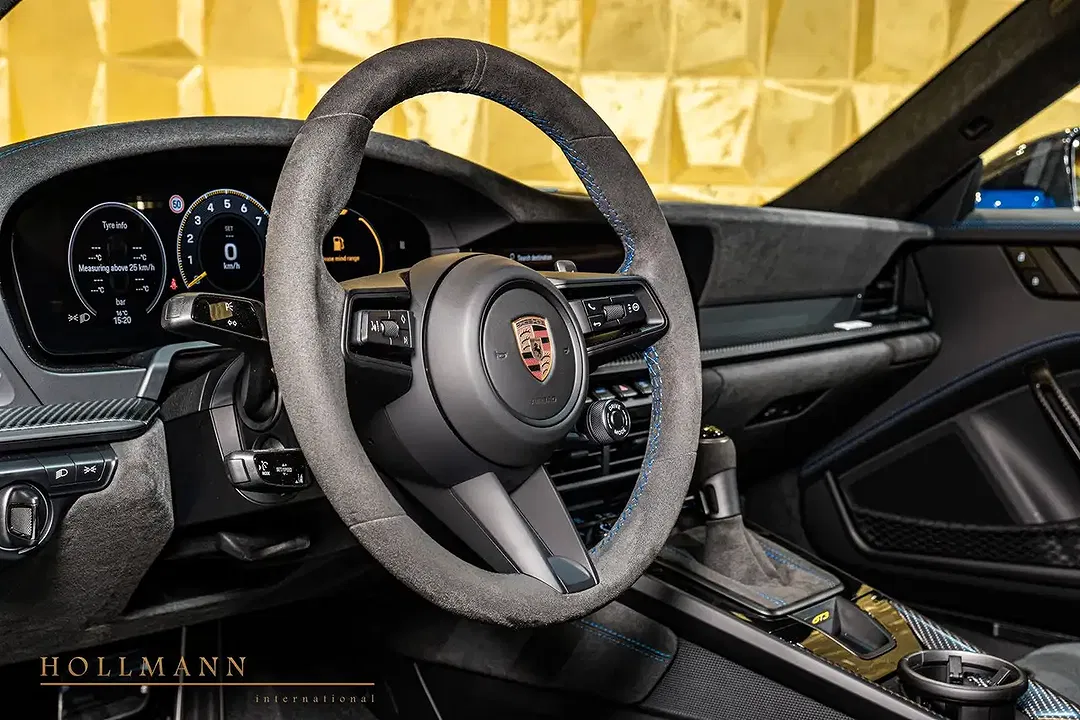 Porsche 992 - Thumbnail 13