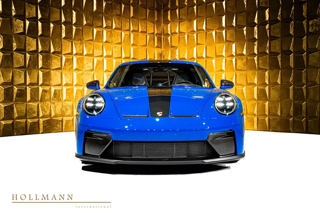 Porsche 992 - Thumbnail 2