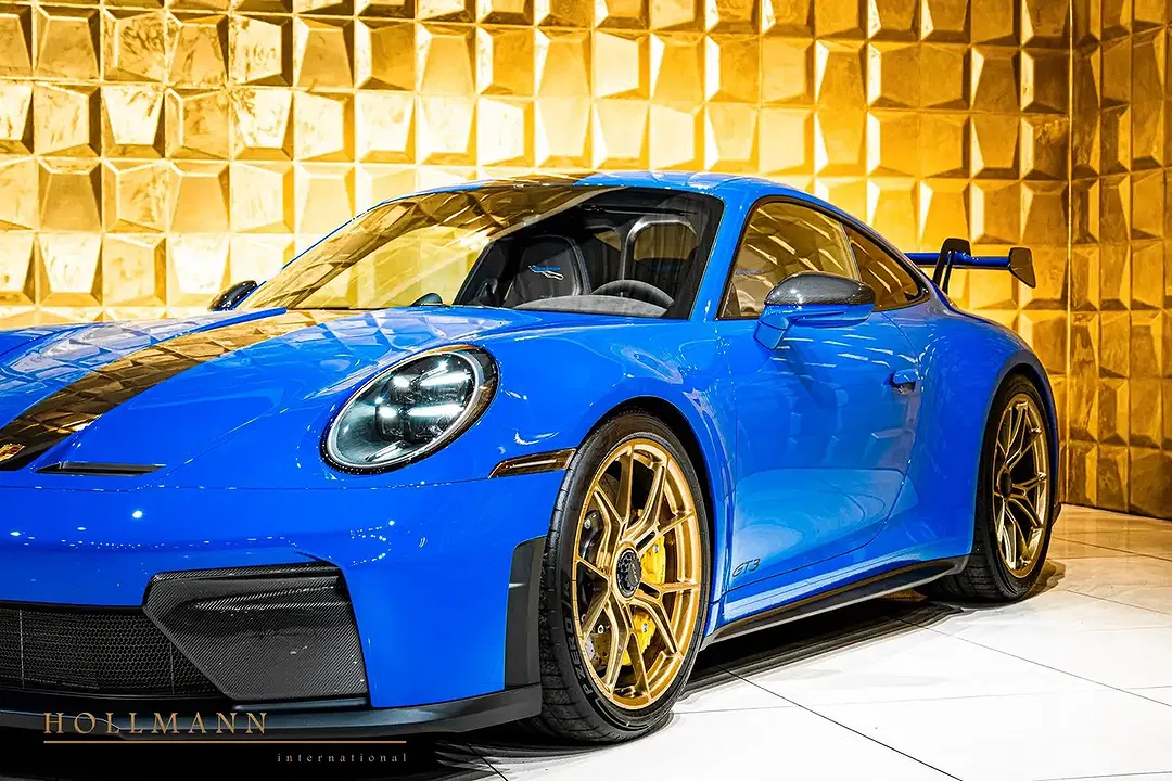 Porsche 992 - Thumbnail 4