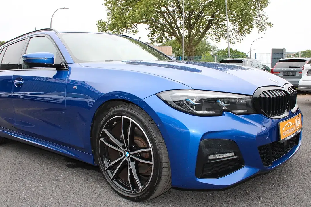 BMW 320 - Thumbnail 4