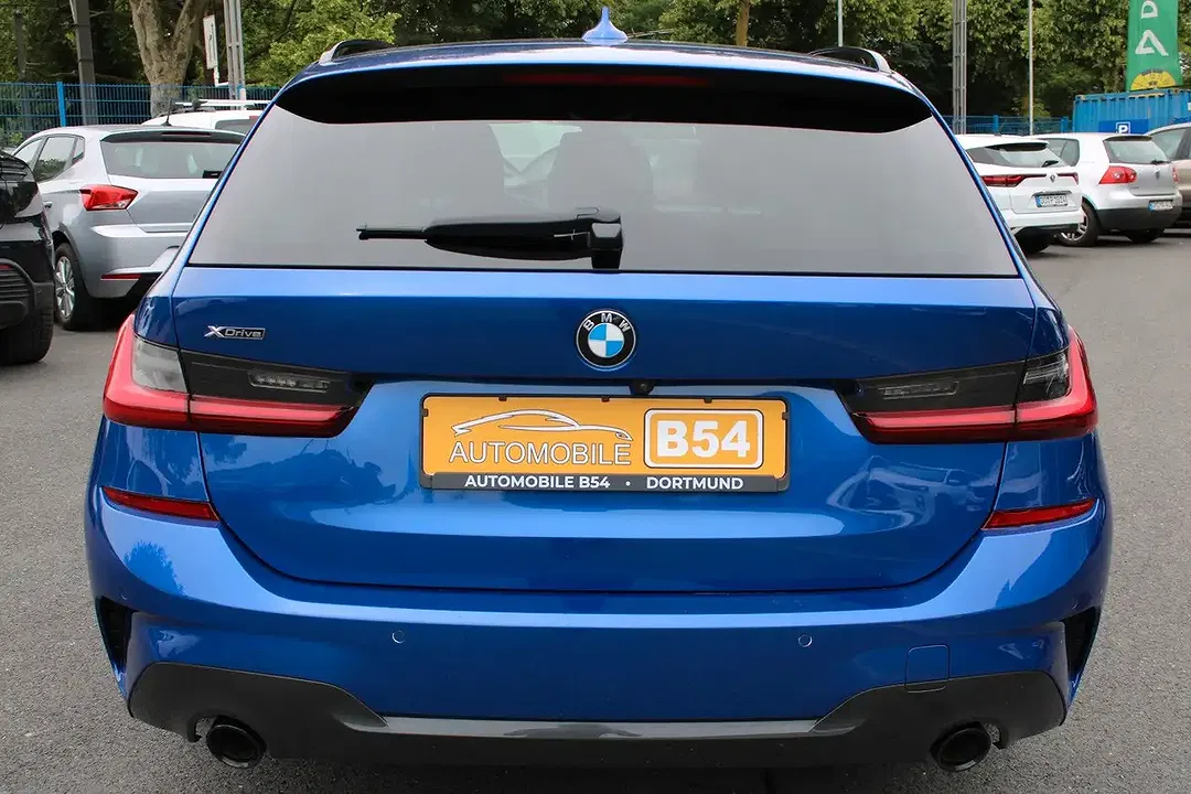 BMW 320 - Thumbnail 5