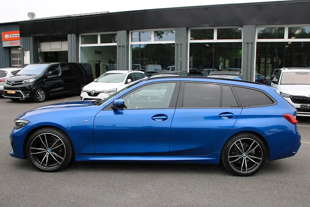 BMW 320 - Thumbnail 6