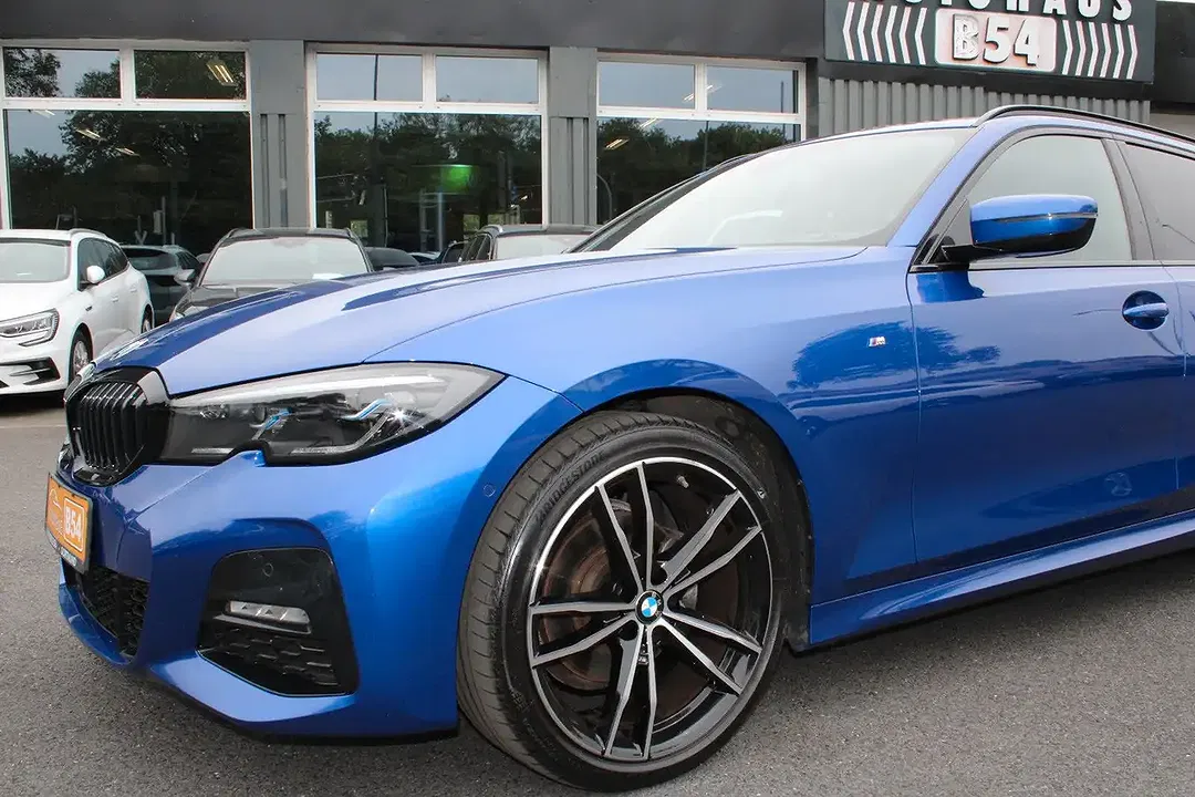 BMW 320 - Thumbnail 7
