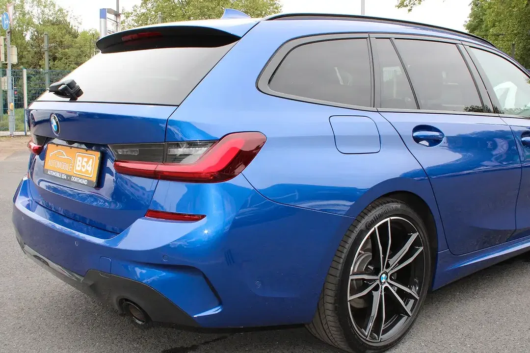 BMW 320 - Thumbnail 8