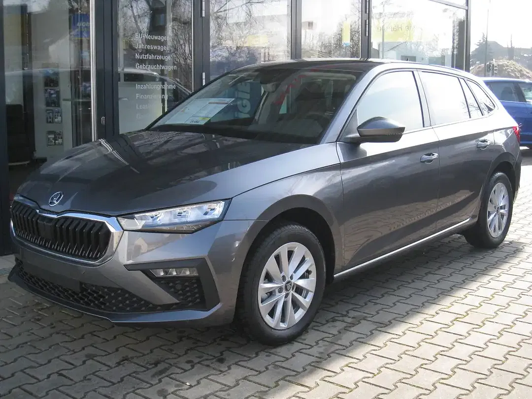 Skoda Scala - Thumbnail 3