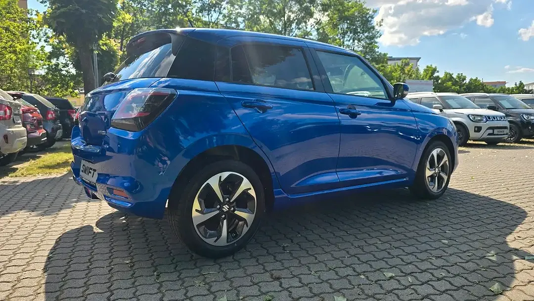 Suzuki Swift - Thumbnail 3