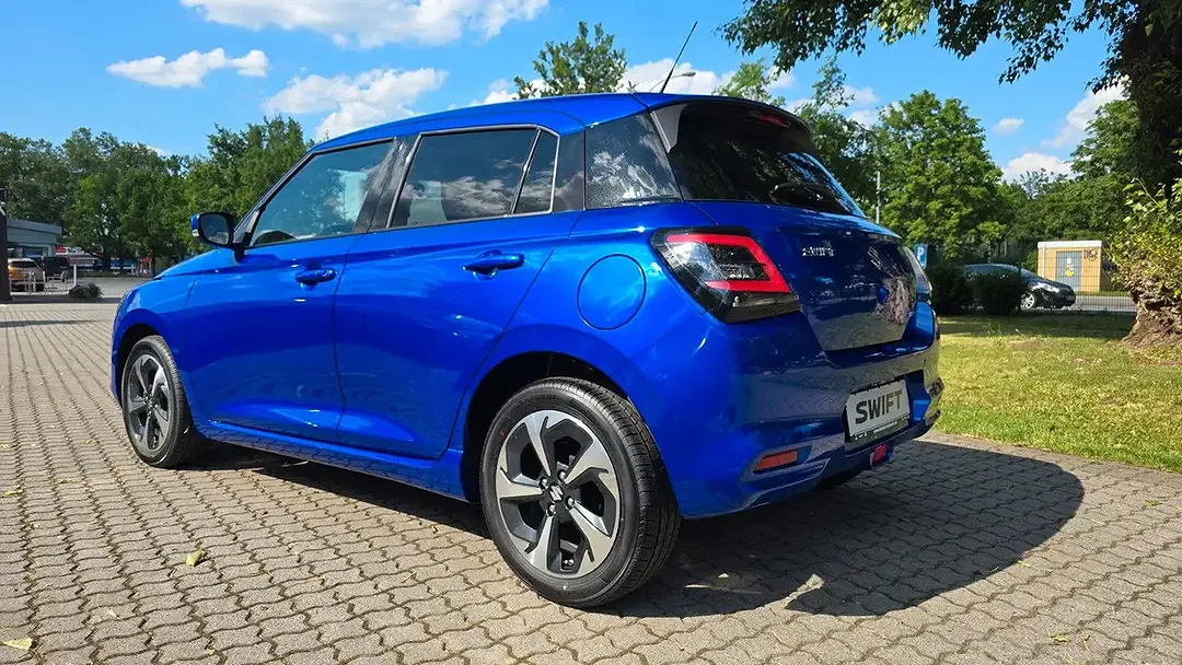 Suzuki Swift - Thumbnail 8