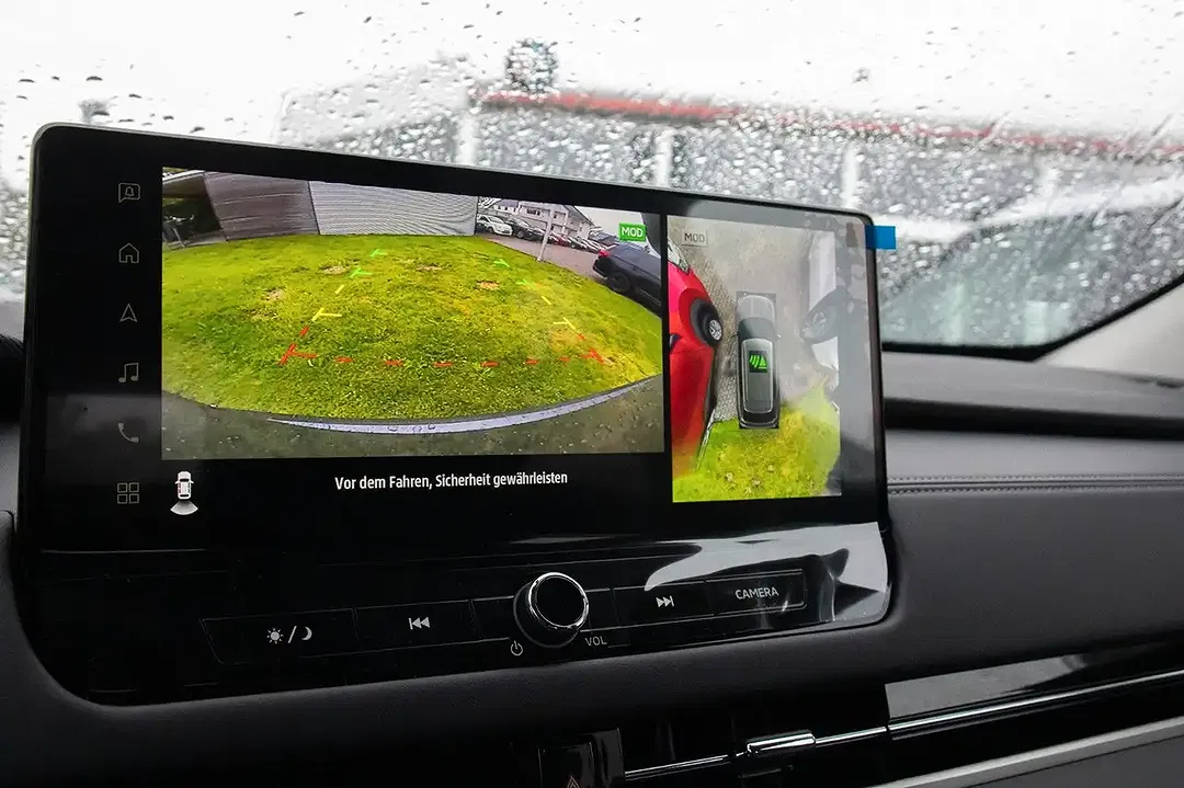 Mitsubishi Outlander - Thumbnail 12