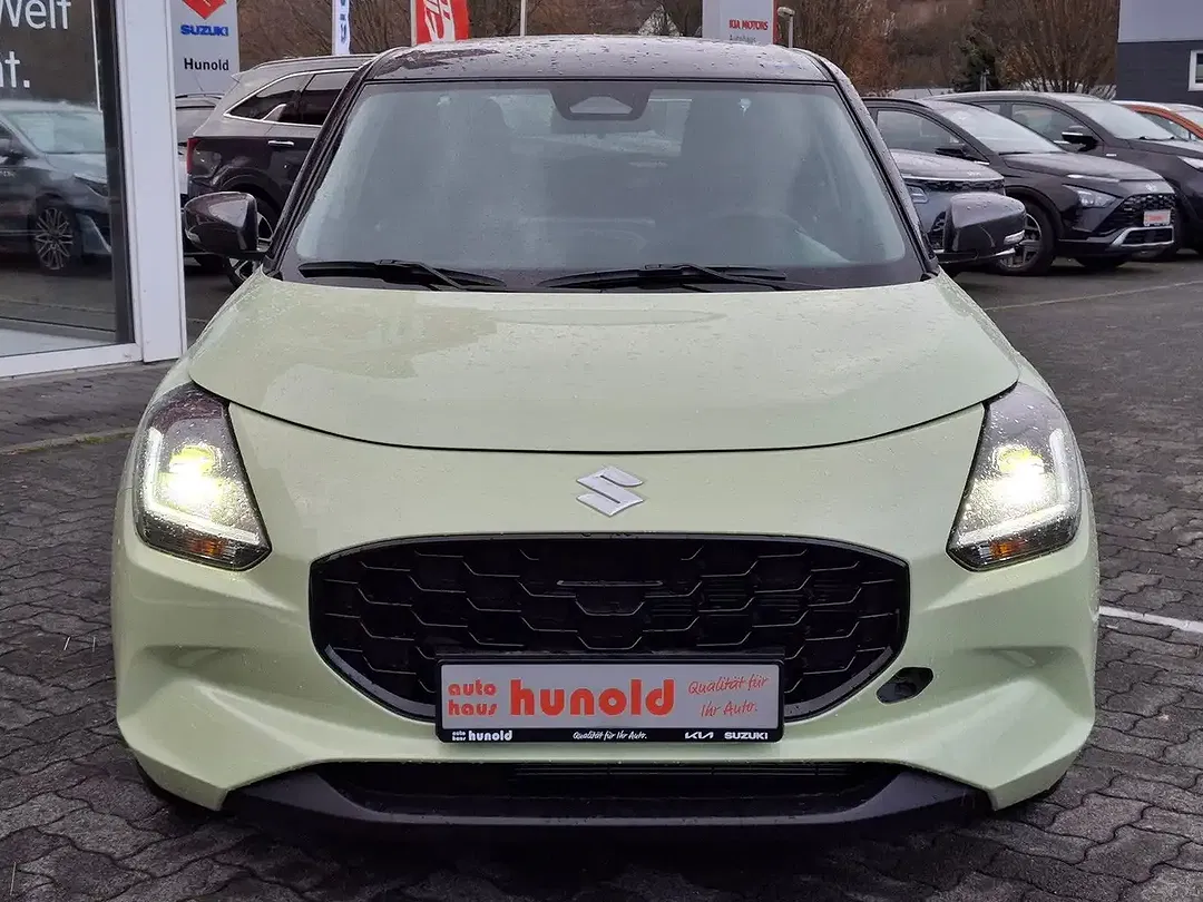 Suzuki Swift - Thumbnail 3