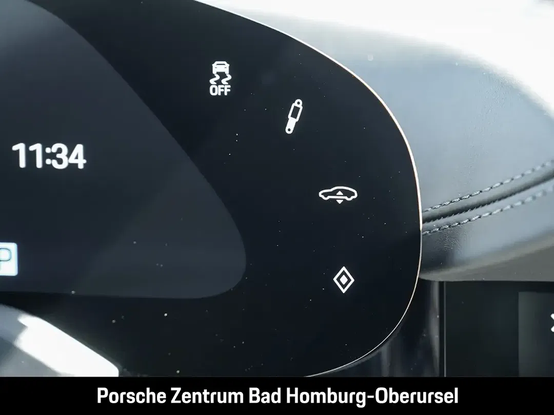 Porsche Taycan - Thumbnail 13