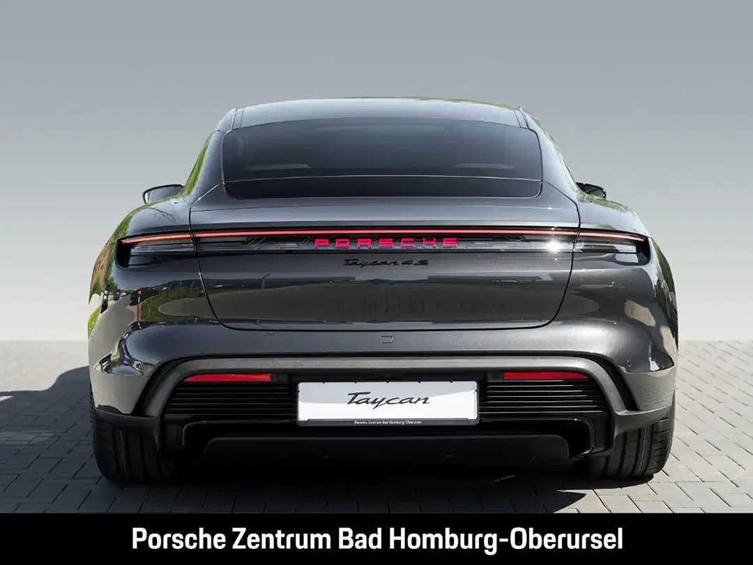 Porsche Taycan - Thumbnail 6