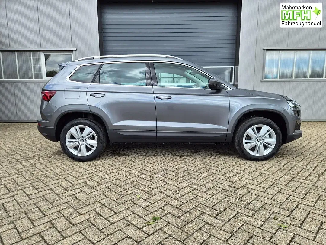 Skoda Karoq - Thumbnail 5