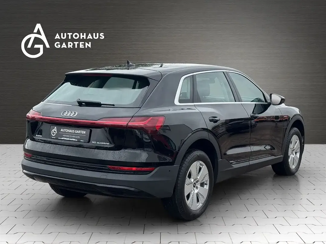 Audi e-tron - Thumbnail 6