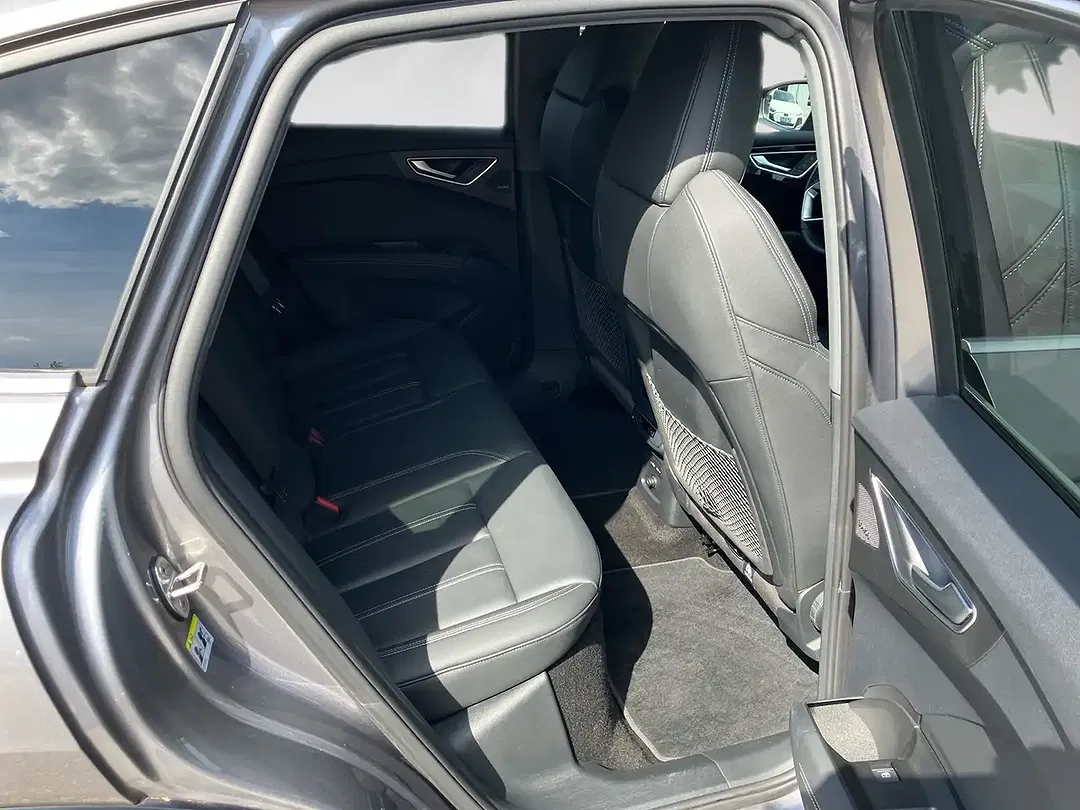 Audi Q4 e-tron - Thumbnail 9