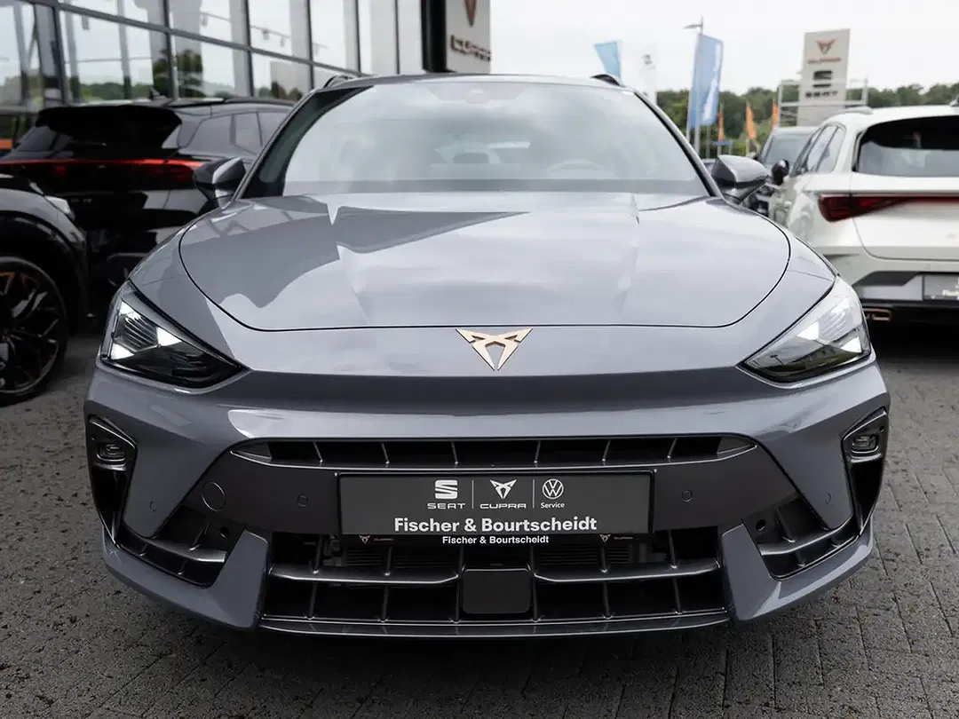 CUPRA Leon - Thumbnail 2