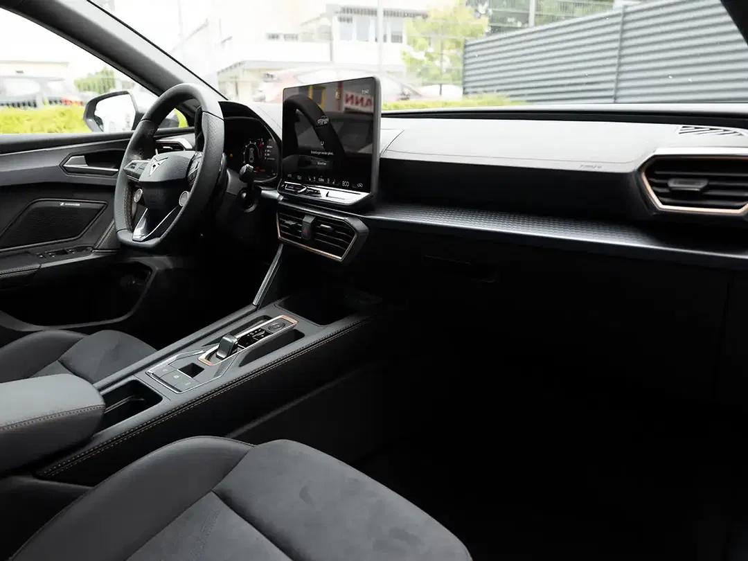 CUPRA Leon - Thumbnail 6