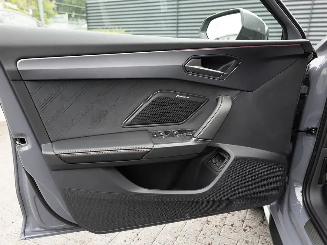 CUPRA Leon - Thumbnail 9