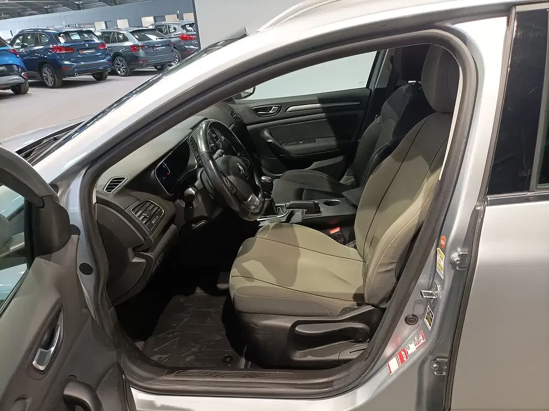 Renault Megane - Thumbnail 8