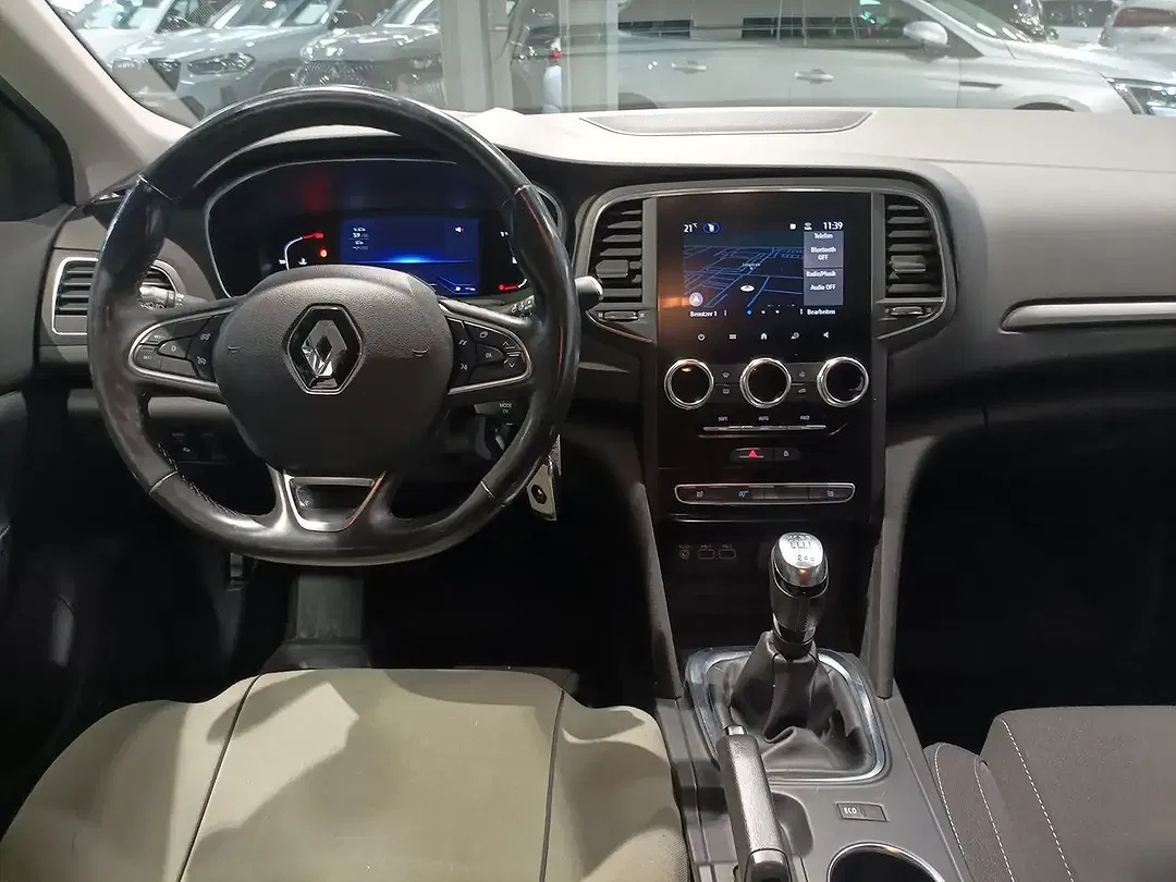 Renault Megane - Thumbnail 9