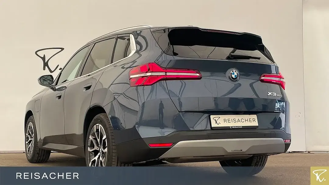 BMW X3 - Thumbnail 2