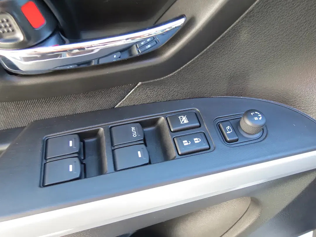 Suzuki SX4 S-Cross - Thumbnail 14