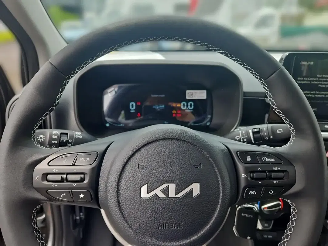 Kia Picanto - Thumbnail 8