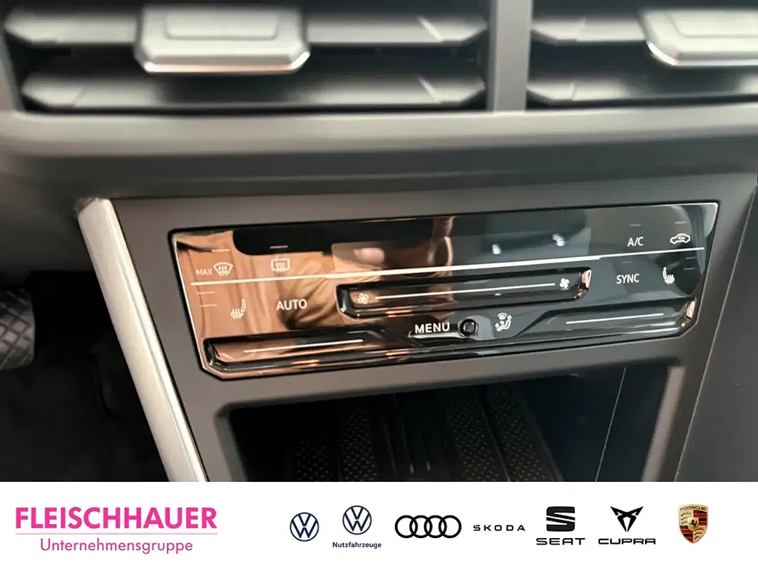 Volkswagen Polo - Thumbnail 10