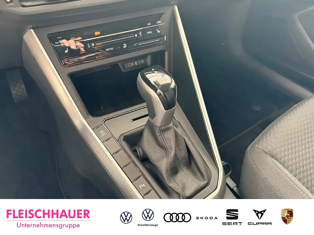 Volkswagen Polo - Thumbnail 11