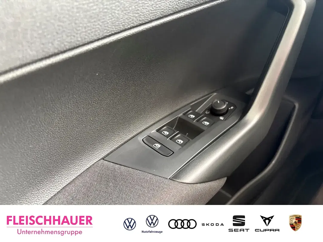 Volkswagen Polo - Thumbnail 13