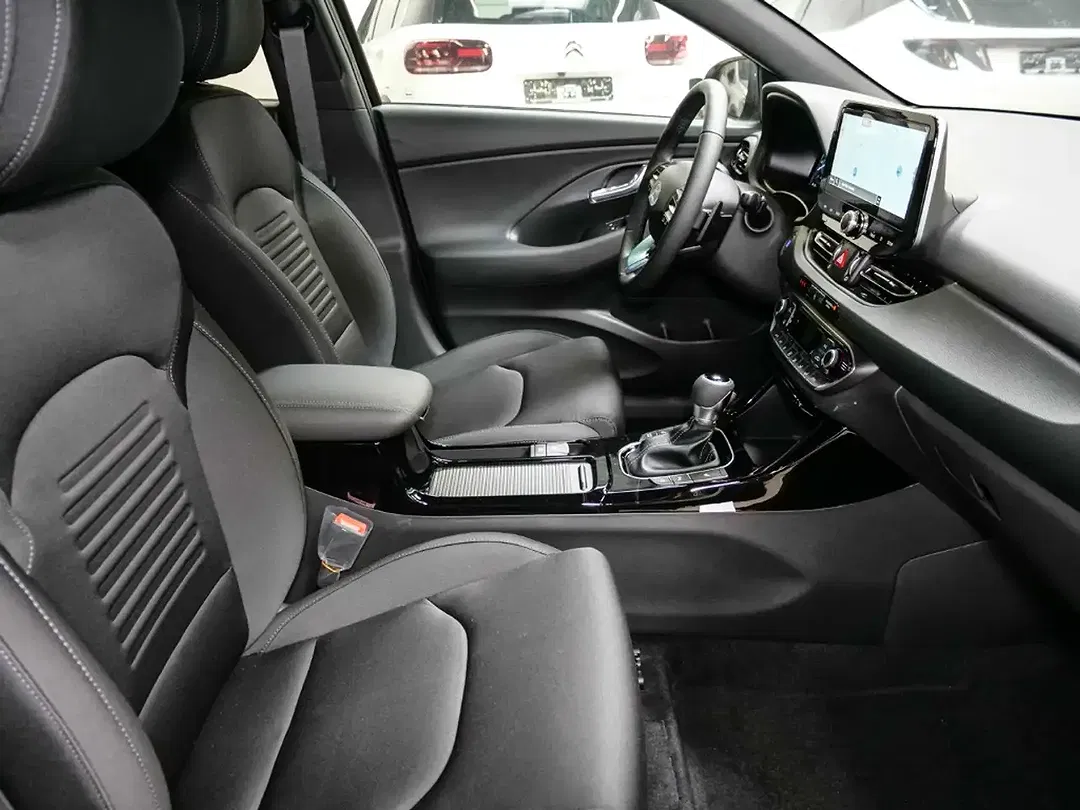 Hyundai i30 - Thumbnail 13