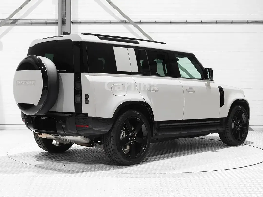 Land Rover Defender - Thumbnail 3