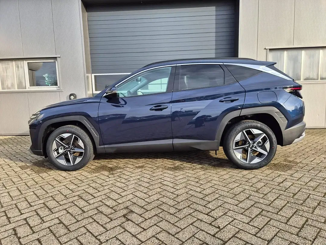Hyundai TUCSON - Thumbnail 1